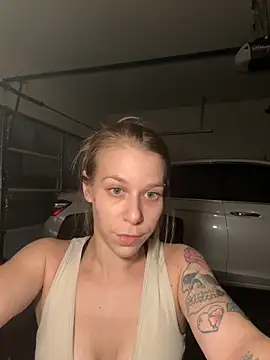 Snapshot of shesexplicit chatting on November 19, 2025, 5:40 am shesexplicit online show from November 19, 2025, 5:40 am