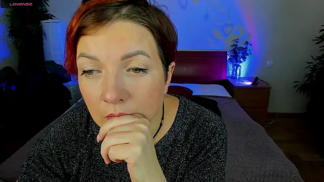 Katherine Fox online show from March 20, 2025, 5:15 pm