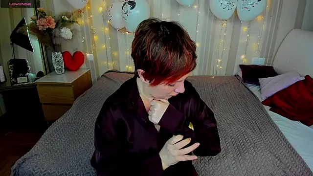 Katherine Fox online show from February 15, 2025, 4:01 pm