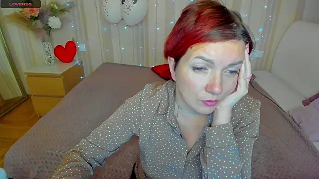 Katherine Fox online show from February 24, 2025, 4:36 pm