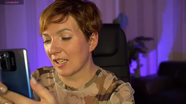 Katherine Fox online show from December 26, 2024, 9:04 pm