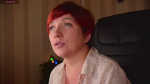 Katherine Fox online show from February 13, 2025, 8:45 pm