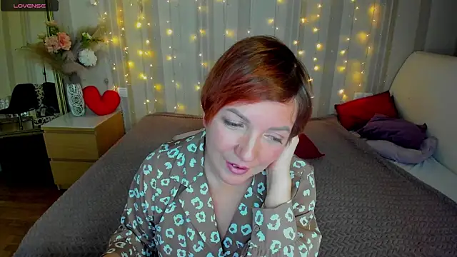 Katherine Fox online show from February 8, 2025, 10:39 am