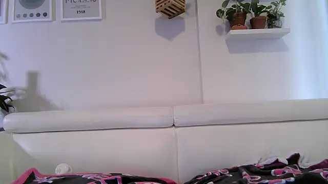 badblondebunny online show from October 8, 2025, 8:53 pm