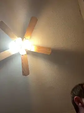 SmokingSloth online show from November 25, 2025, 2:56 am