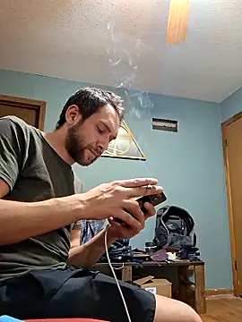 Snapshot of SmokingSloth chatting on February 21, 2026, 11:29 pm SmokingSloth online show from February 21, 2026, 11:29 pm