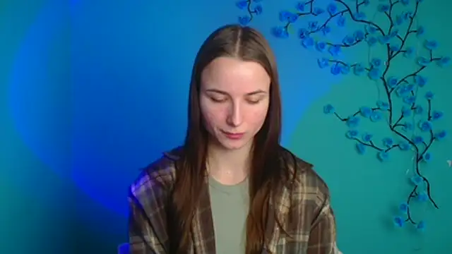 Eva Janee online show from April 3, 2026, 5:47 am