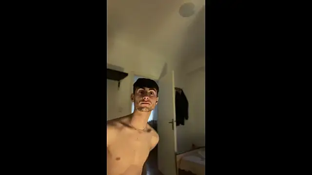 PutaNieves1983 online show from September 21, 2025, 6:13 pm