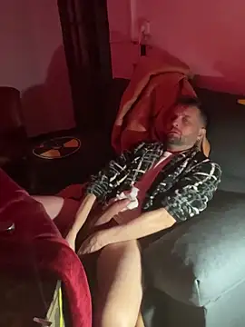 PutaNieves1983 online show from December 5, 2025, 2:43 am