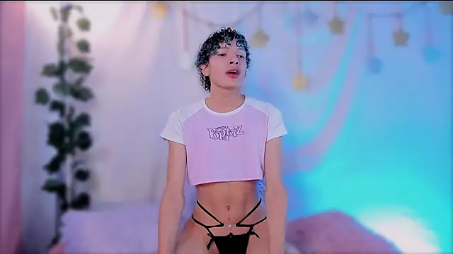 Im Alejo online show from October 19, 2025, 2:25 am