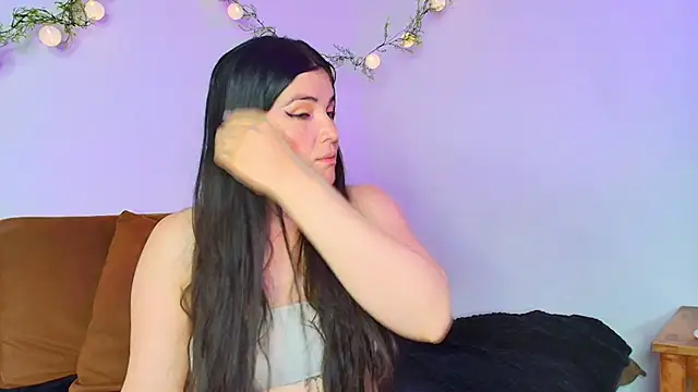 Snapshot of Amara_vega chatting on February 5, 2026, 7:37 am Amara vega online show from February 5, 2026, 7:37 am