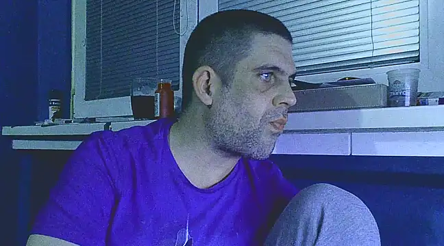 YouWantMe666 online show from February 25, 2025, 10:20 pm