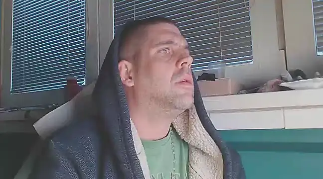YouWantMe666 online show from February 20, 2025, 5:44 am