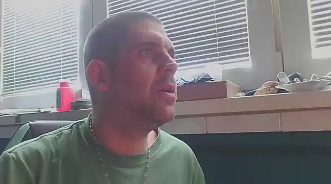 YouWantMe666 online show from February 20, 2025, 2:57 pm