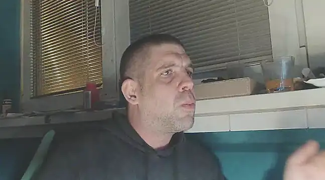 YouWantMe666 online show from February 19, 2025, 10:53 pm