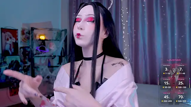 Carolina Leep online show from October 28, 2025, 1:32 pm