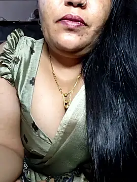 Snapshot of sneha_rose chatting on June 3, 2026, 5:28 pm sneha rose online show from June 3, 2026, 5:28 pm