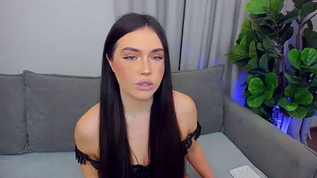 sexyangeloux online show from May 12, 2026, 9:54 pm