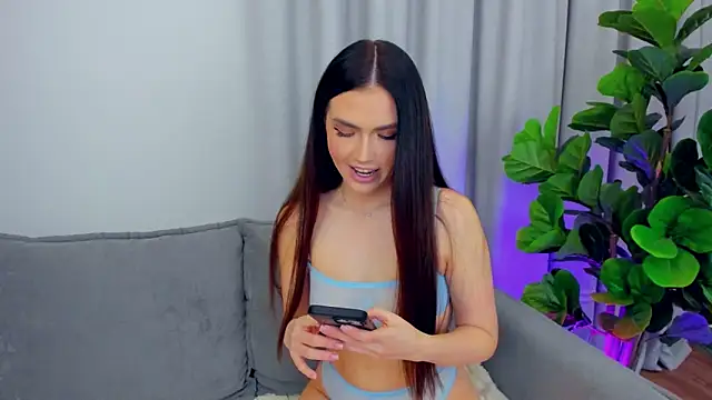 Snapshot of sexyangeloux chatting on October 19, 2025, 11:51 pm sexyangeloux online show from October 19, 2025, 11:51 pm