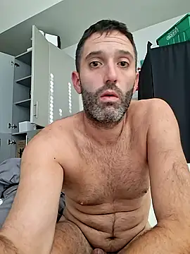 Snapshot of longthicknslick chatting on October 15, 2025, 3:42 pm longthicknslick online show from October 15, 2025, 3:42 pm