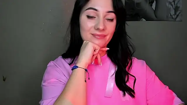 Snapshot of Emelyblum chatting on December 4, 2024, 2:58 am Emelyblum online show from December 4, 2024, 2:58 am