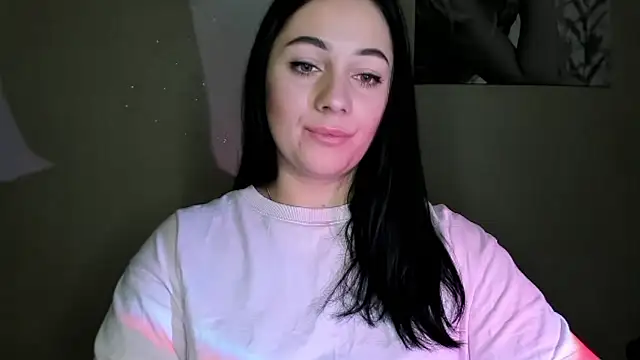 Snapshot of Emelyblum chatting on December 2, 2024, 2:59 am Emelyblum online show from December 2, 2024, 2:59 am