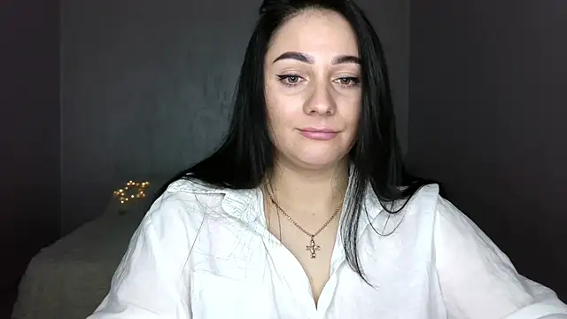 Snapshot of Emelyblum chatting on March 23, 2025, 4:27 am Emelyblum online show from March 23, 2025, 4:27 am