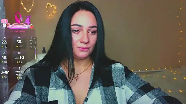 Snapshot of Emelyblum chatting on November 13, 2025, 10:35 pm Emelyblum online show from November 13, 2025, 10:35 pm