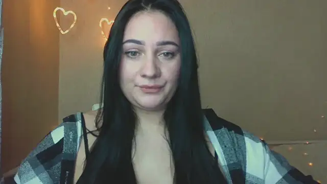 Snapshot of Emelyblum chatting on October 23, 2025, 4:27 pm Emelyblum online show from October 23, 2025, 4:27 pm