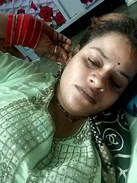Snapshot of Sexyranibhabhi chatting on April 23, 2026, 1:46 pm Sexyranibhabhi online show from April 23, 2026, 1:46 pm