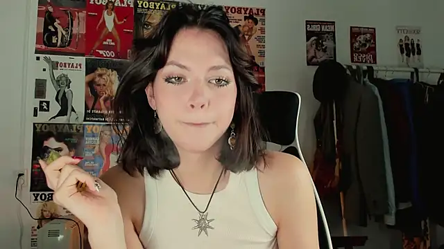 Niky  Jess online show from October 23, 2025, 6:23 am