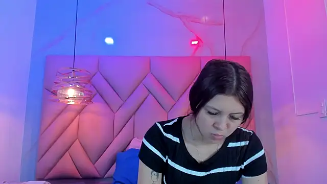 AngelaaCute  online show from July 25, 2026, 12:00 pm