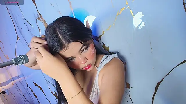 Lizz Tender online show from December 5, 2025, 12:48 pm