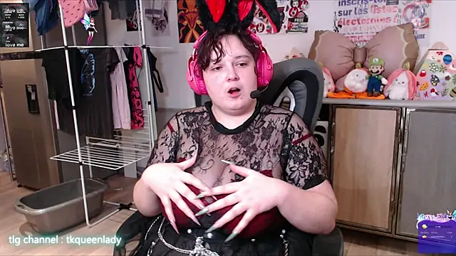 LadyRochester online show from April 1, 2026, 10:28 pm