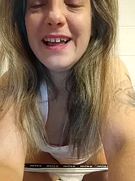 Snapshot of Dark_Angel_22 chatting on October 20, 2025, 7:31 am Dark Angel 22 online show from October 20, 2025, 7:31 am