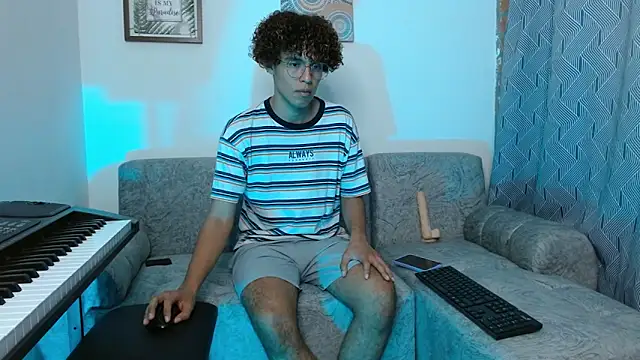 Snapshot of nickolas_moon chatting on January 13, 2025, 8:48 pm nickolas moon online show from January 13, 2025, 8:48 pm