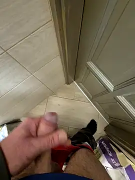 Snapshot of kisbiro77777 chatting on November 22, 2025, 7:40 am kisbiro77777 online show from November 22, 2025, 7:40 am