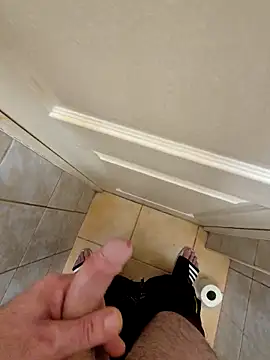 Snapshot of kisbiro77777 chatting on October 24, 2025, 7:02 pm kisbiro77777 online show from October 24, 2025, 7:02 pm