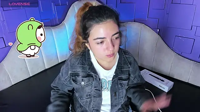 meraki fraise online show from November 21, 2025, 12:26 pm