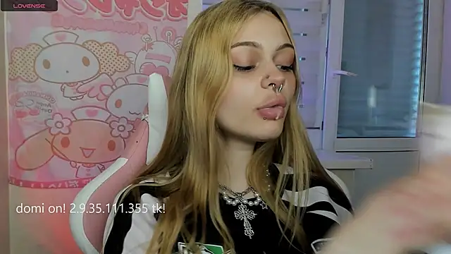 shy melony online show from May 11, 2026, 7:21 am