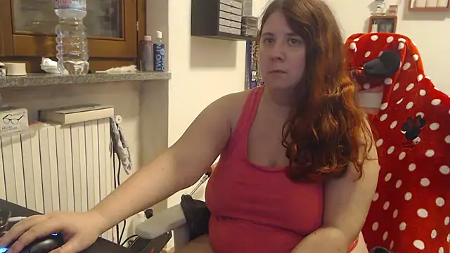 Snapshot of valerysexy chatting on November 4, 2025, 12:03 am valerysexy online show from November 4, 2025, 12:03 am