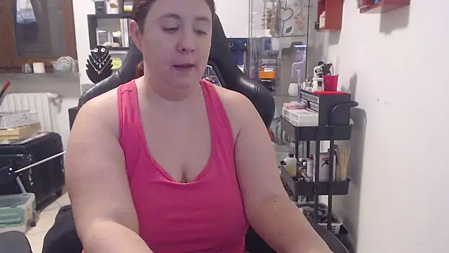 Snapshot of valerysexy chatting on December 19, 2025, 10:45 pm valerysexy online show from December 19, 2025, 10:45 pm