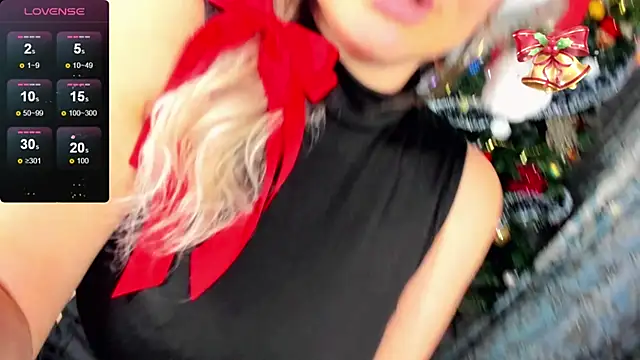 candy queeen online show from December 26, 2024, 8:32 pm