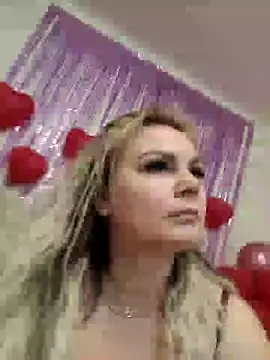 candy queeen online show from February 14, 2025, 12:14 pm