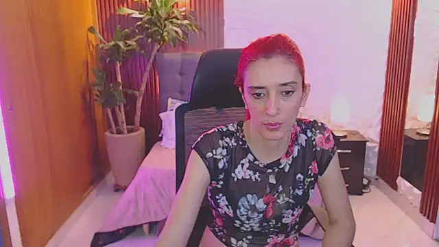 Ruby Your Milf online show from February 26, 2025, 12:30 am