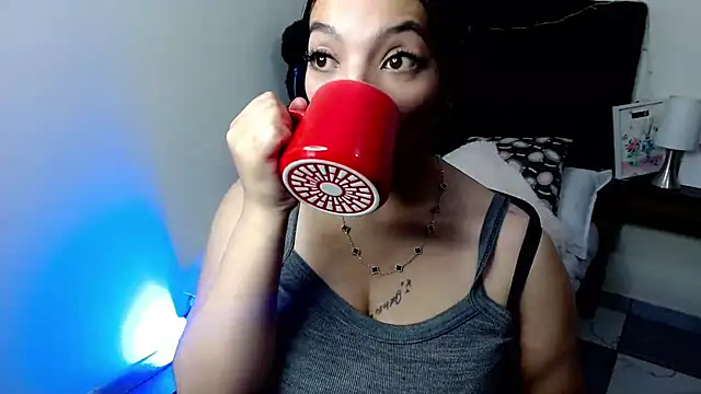 loren tits24 online show from June 12, 2026, 11:02 pm