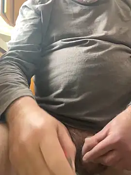 Frenchpoo online show from February 16, 2026, 5:11 pm