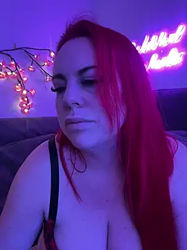 Snapshot of redxxxvixen chatting on March 1, 2026, 10:21 pm redxxxvixen online show from March 1, 2026, 10:21 pm