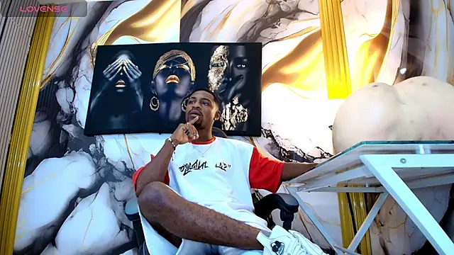 Thomas shelbys online show from April 12, 2026, 2:59 am