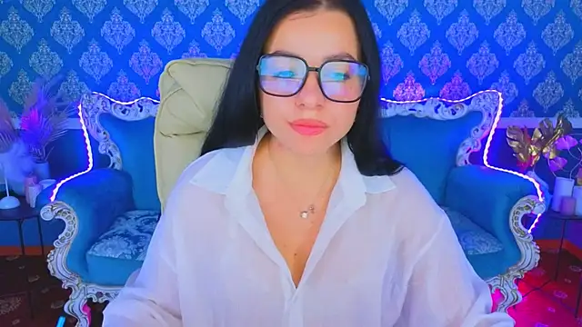 KitnissKiss online show from July 14, 2026, 3:33 am